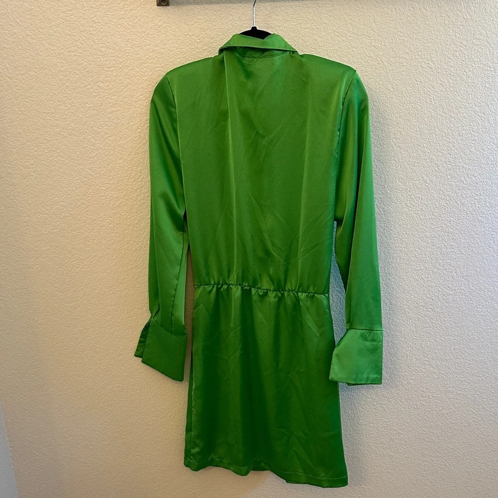 SHEIN Vibrant Green Long Sleeve Dress - Picture 9 of 9